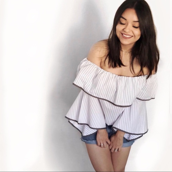 April Reign Tops - 🔻(LAST)SALE Lila Grey Top